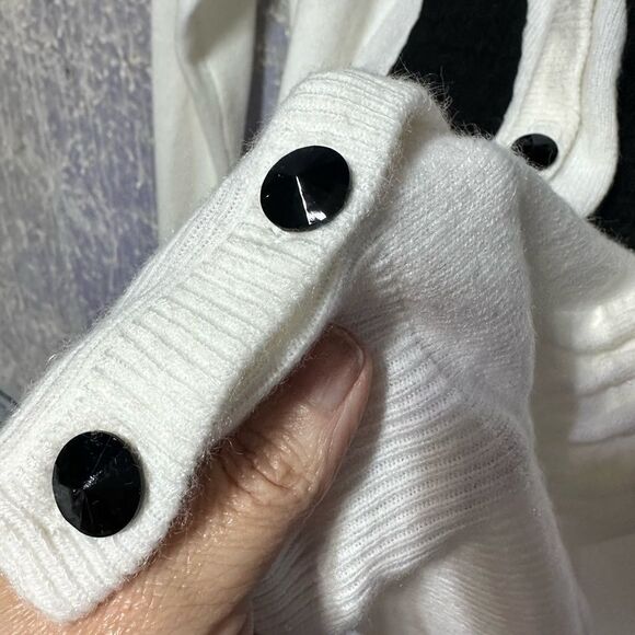 NWOT Cream Luxe Cardigan With Black Bow & Scalloped Trim Size Large - Picture 14 of 15